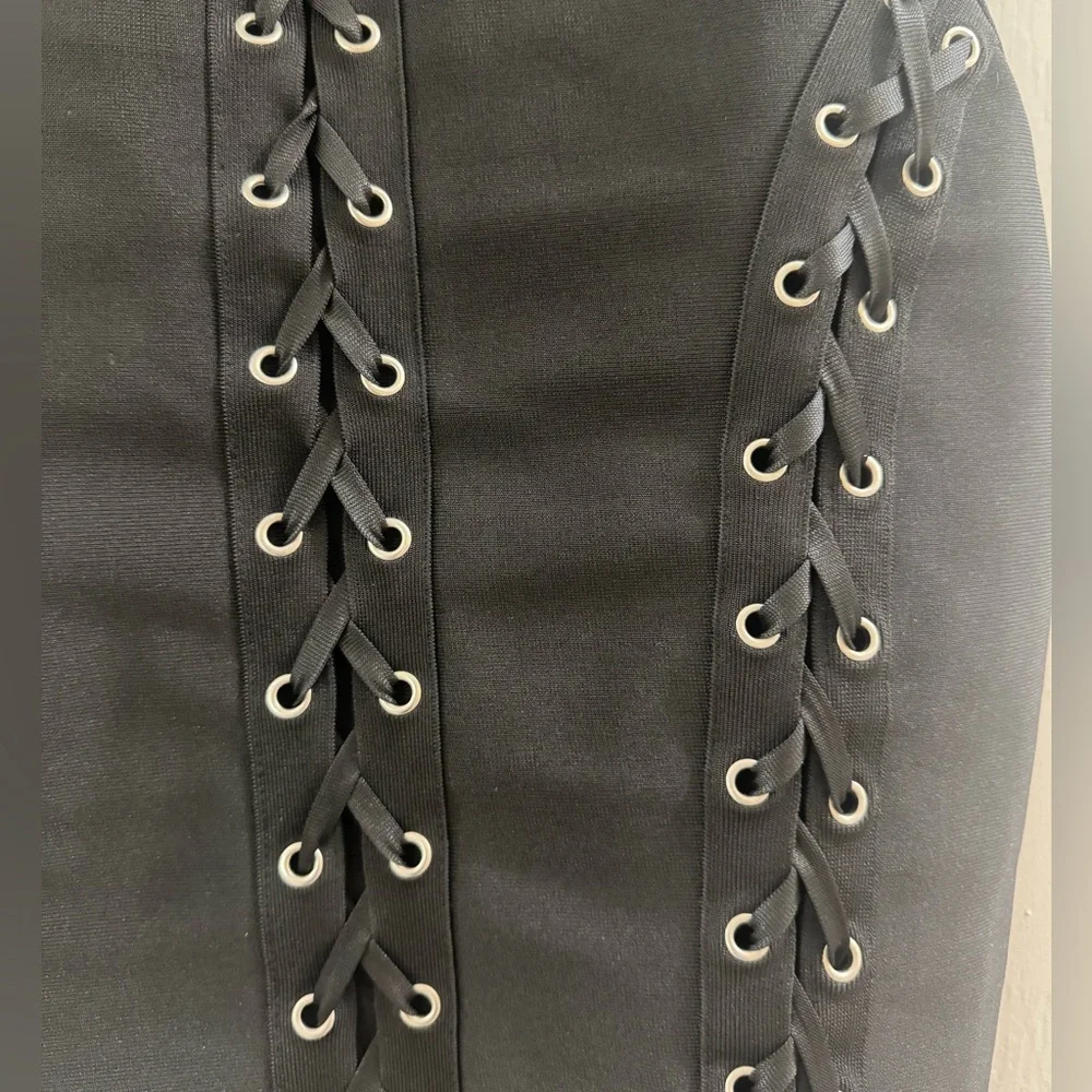 Missguided Laced Up Black Bodycon Dress - Picture 3 of 4